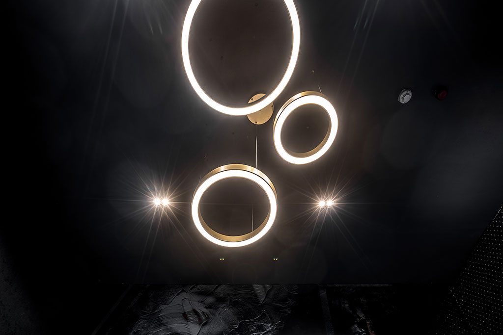 Black Loft - Ring Lights